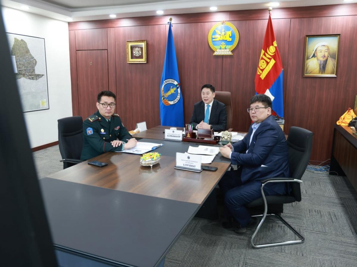БАЯНГОЛ ДҮҮРГИЙН ЗАСАГ ДАРГА Ө.СУМЪЯАБААТАР ЕРӨНХИЙ БОЛОВСРОЛЫН СУРГУУЛИЙН 3400 ГАРУЙ СУРАГЧТАЙ ЦАХИМ УУЛЗАЛТ ХИЙЛЭЭ