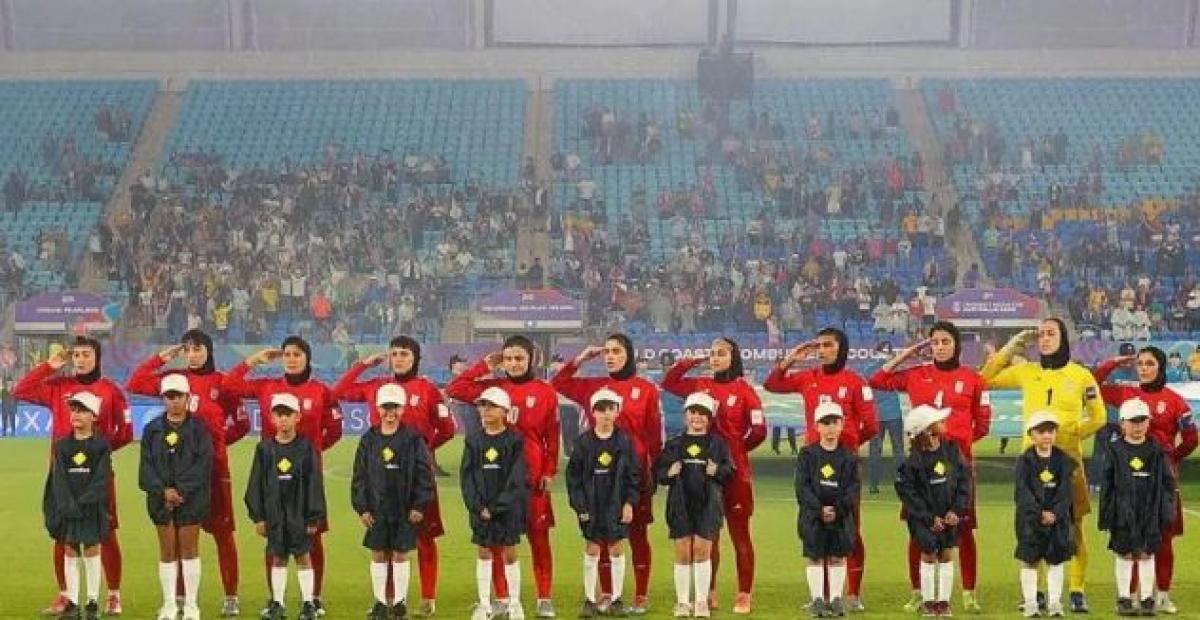 ИРАНЫ ЭМЭГТЭЙ ТАМИРЧИД ТӨРИЙН ДУУЛЛААСАА ТАТГАЛЗАН, АВСТРАЛИАС ОРОГНОЛ ХҮСЛЭЭ