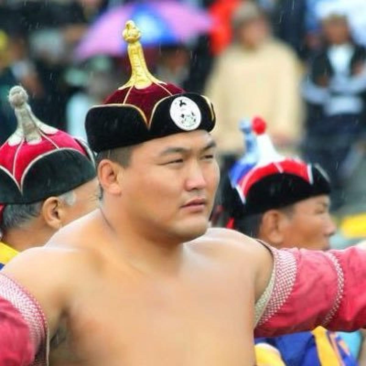 УЛСЫН ХАРЦАГА Т.ӨСӨХ-ИРЭЭДҮЙД ГАВЬЯАТ ДАСГАЛЖУУЛАГЧ ЦОЛ ОЛГОНО