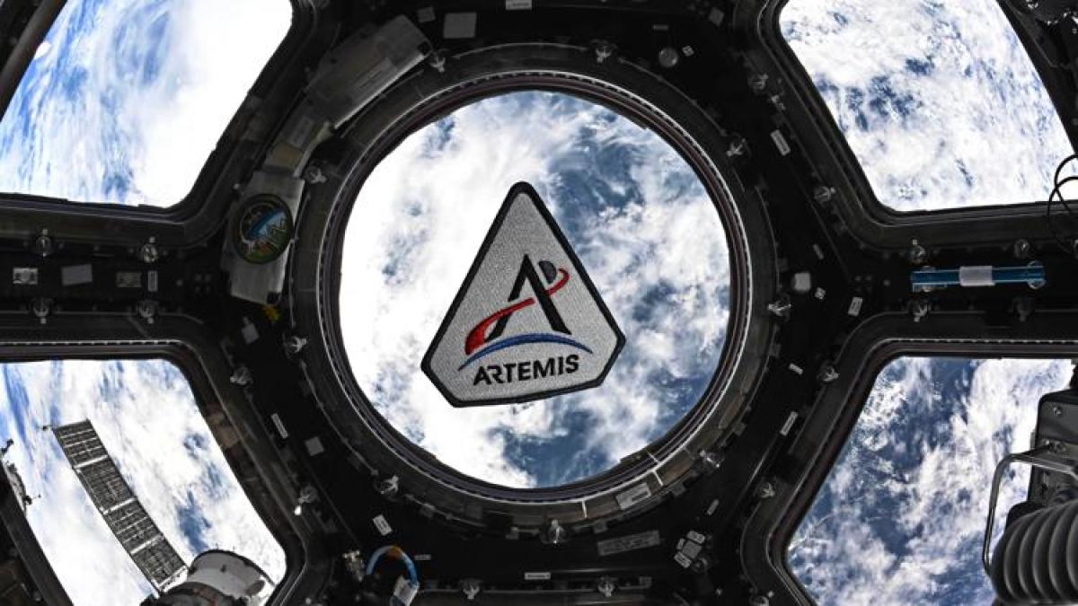 &ldquo;ORION&rdquo; ХӨЛӨГ ДЭЛХИЙН ТОЙРОГ ЗАМААС ГАРЧ, САРЫГ ЧИГЛЭЛЭЭ