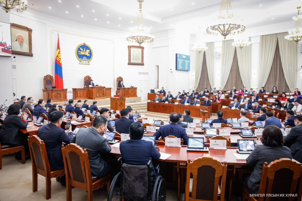 УИХ-ЫН ГИШҮҮДИЙГ ЭГҮҮЛЭН ТАТАХ ХУУЛИЙГ УИХ-ЫН 57 ГИШҮҮН ДЭМЖЛЭЭ