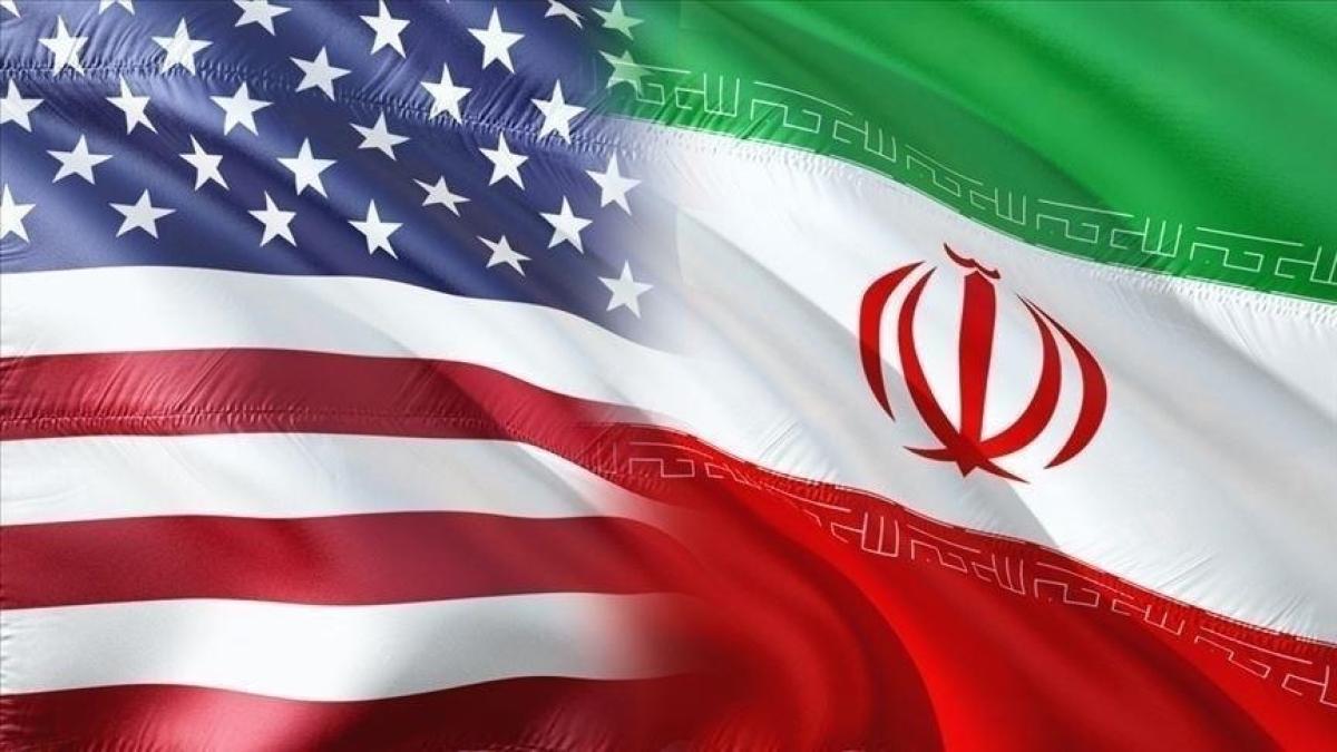ТРАМП БОЛОН ТҮҮНИЙ БАГ ТЕГЕРАНЫ ДАЙНЫГ ЗОГСООХ САНАЛД ЭРГЭЛЗЭЖ БАЙНА